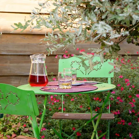 Port Saint-jacques By Interhome