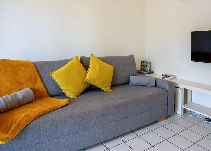 Port Saint-jacques By Interhome